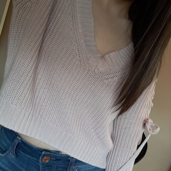Forever 21 Sweaters - SM Forever 21 Crop Top Sweater